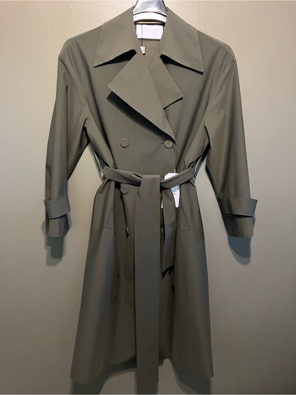 NEW Harris Wharf London Raincoat Trenchcoat Water Repellent (Italian 38)